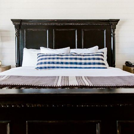 Hillside Boutique Hotel Castroville Zewnętrze zdjęcie