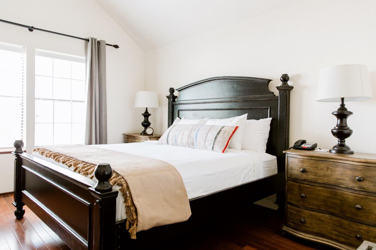 Hillside Boutique Hotel Castroville Zewnętrze zdjęcie