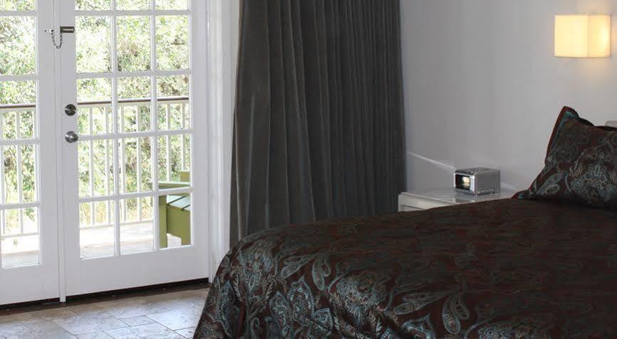 Hillside Boutique Hotel Castroville Zewnętrze zdjęcie